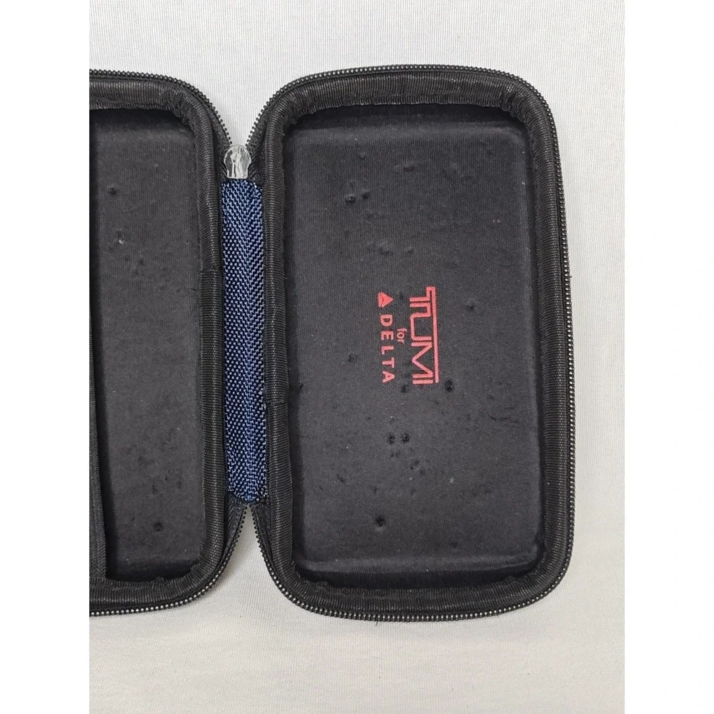 TUMI for Delta Hard Case Shell‎ Toiletry Cosmetic Travel Kit Blue Hard Case Only